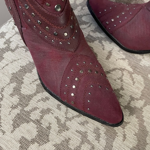 Coconuts by Matisse burgundy Western Booties - Picture 4 of 4